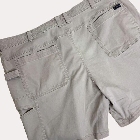 Columbia Mens Cargo Carpenter Shorts Khaki Tan 42 x 8 bf - Picture 6 of 8